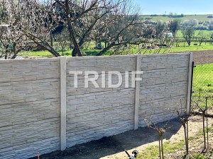 Relizace oplocení Jalubí - Betonový plot